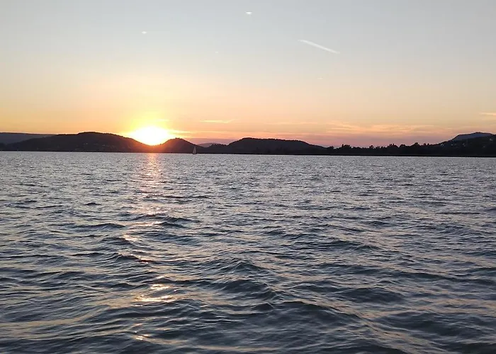 Balatoni Feszek 아파트 *